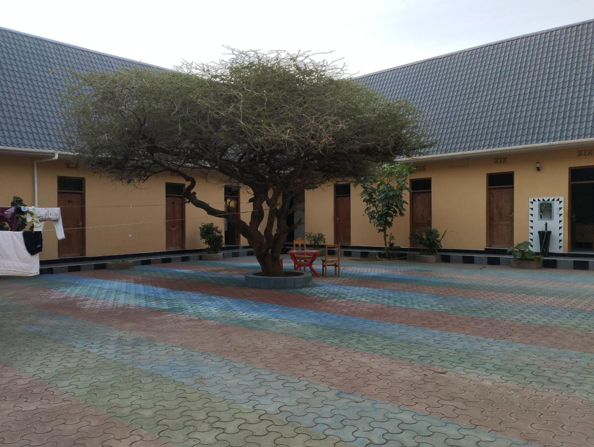 Lake Eyasi Safari Motel Mangola Exterior foto